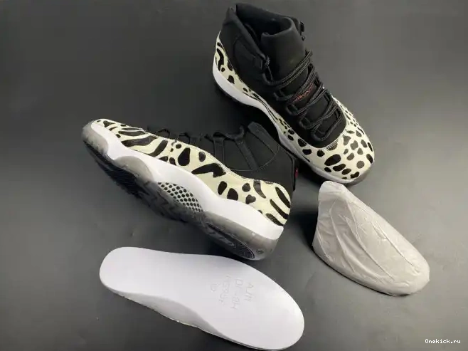 One Kick ANIMAL AIR JORDAN 11 INSTINCT AR0715-010 0531